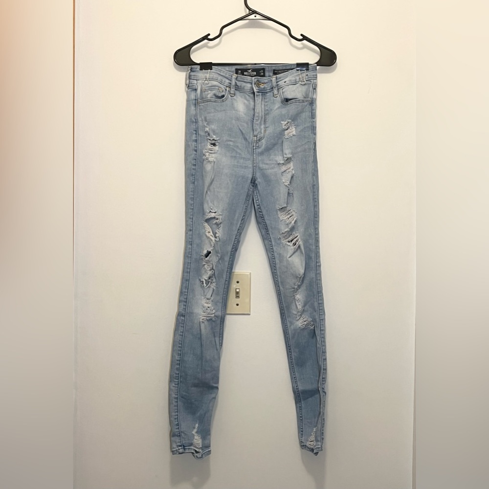 Hollister Ripped Skinny Jeans